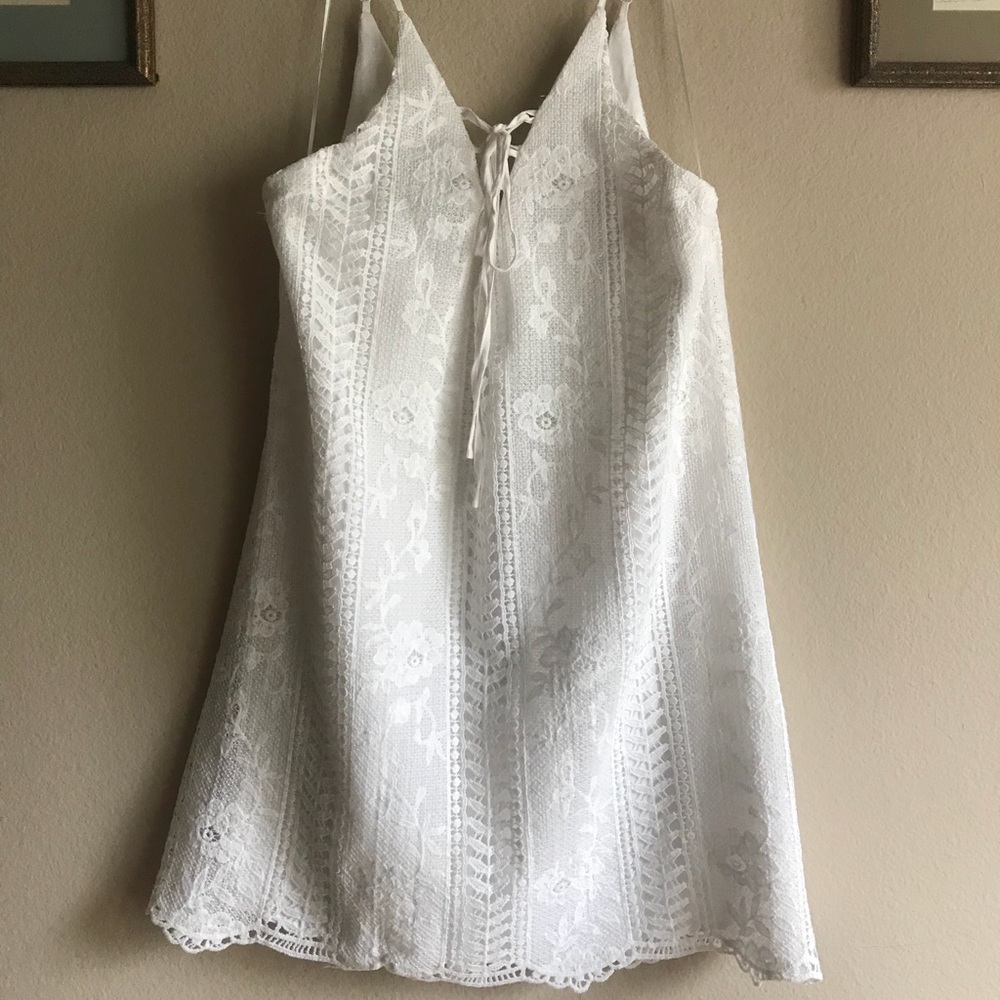 ASTR the label White Mini Dress